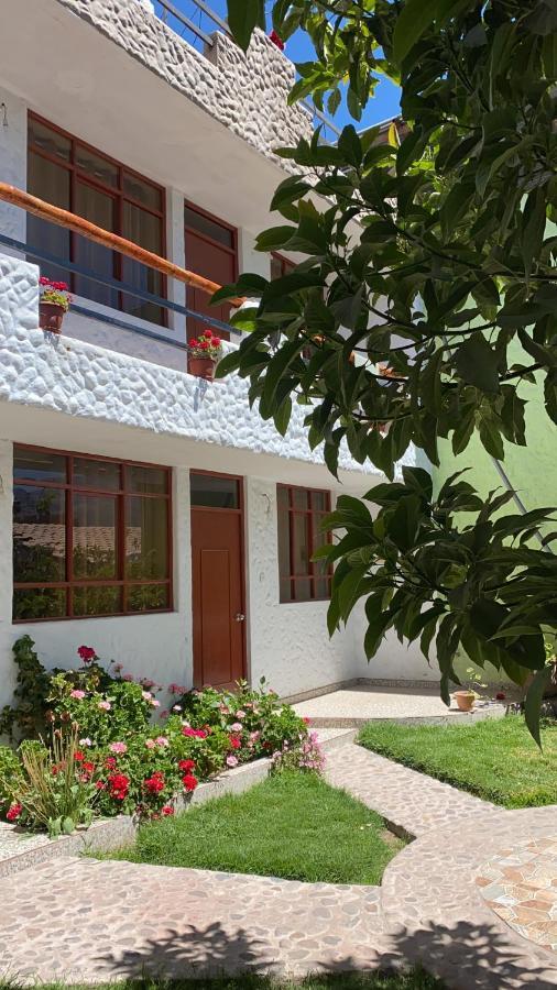 Las Palmeras Eco Hostel Cabanaconde Bagian luar foto